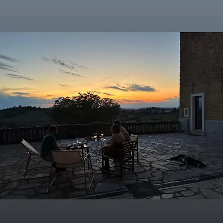 Casa Ollearo Monferrato- A With A View דירה San Salvatore Monferrato